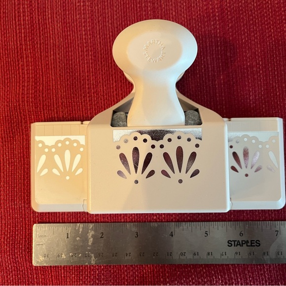 Martha Stewart Cream Paper Punch - Picture 2 of 4